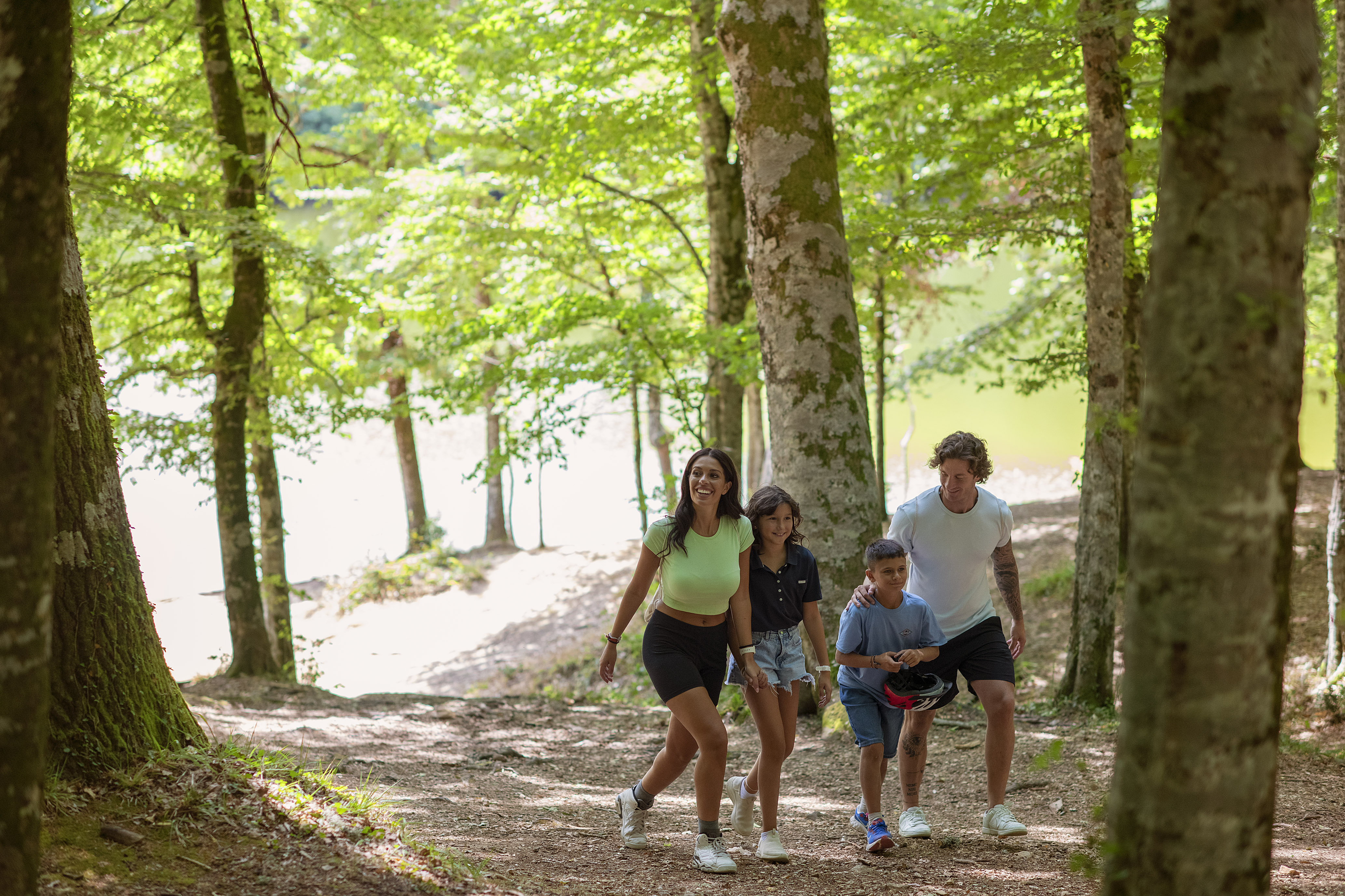 TREKKING IN FORESTA UMBRA PER FAMIGLIE